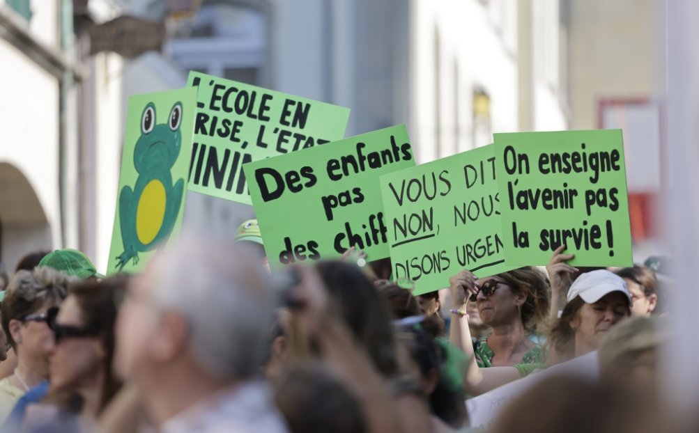 Le 16 juin dernier, un demi-millier d’instits ont manifesté dans les rues de Lausanne pour demander davantage de moyens.  | Y. Genevay – 24 heures
